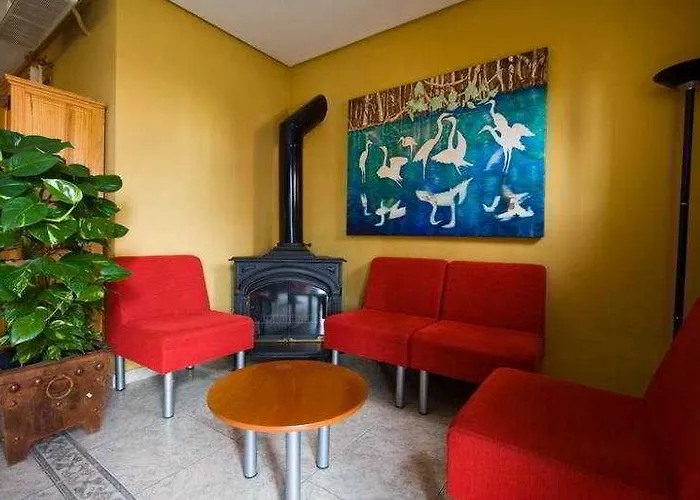 De 3*